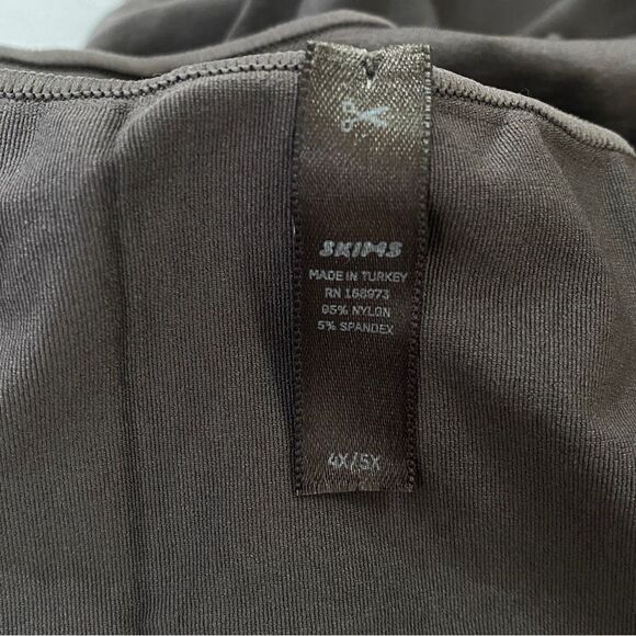 SKIMS Raw High Crew Neck Gunmetal Gray Bodysuit Sz 4X/5X NWOT - Picture 11 of 16